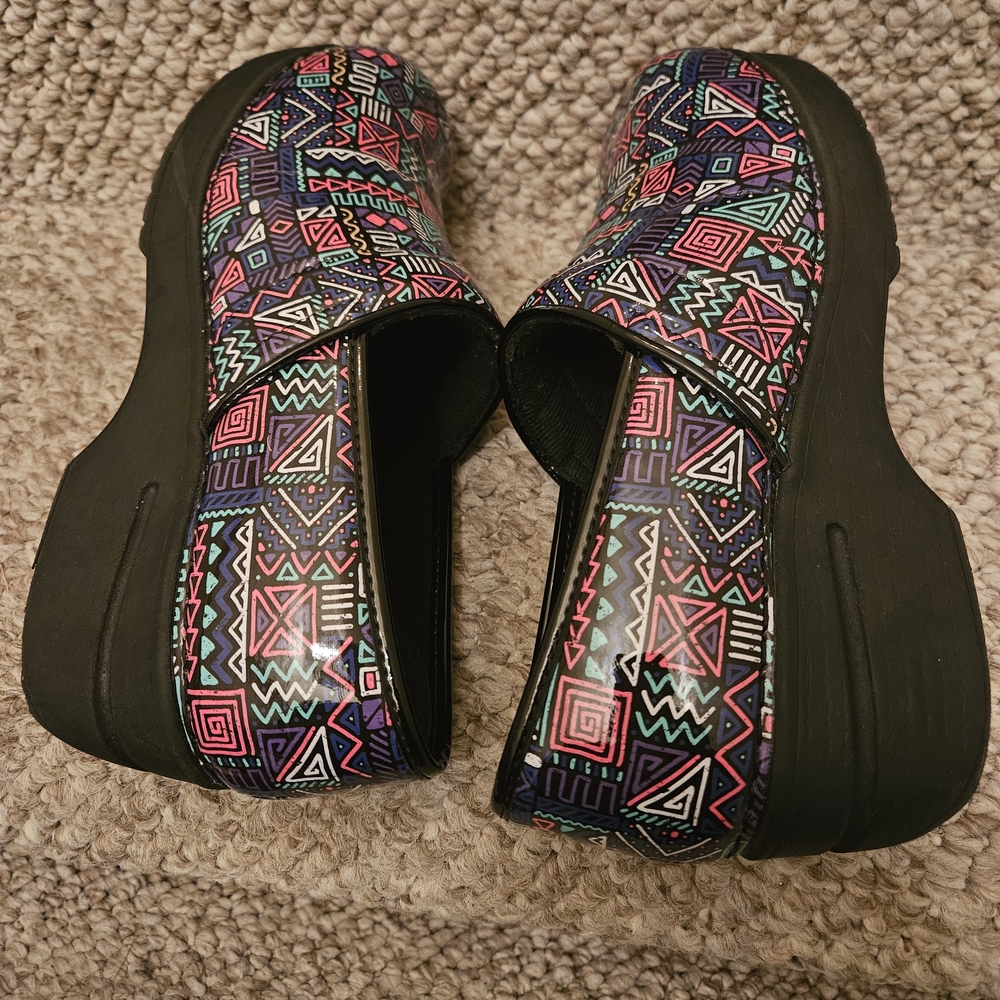 Easy Works Colorful Geometric Pattern Clogs Slip-… - image 7